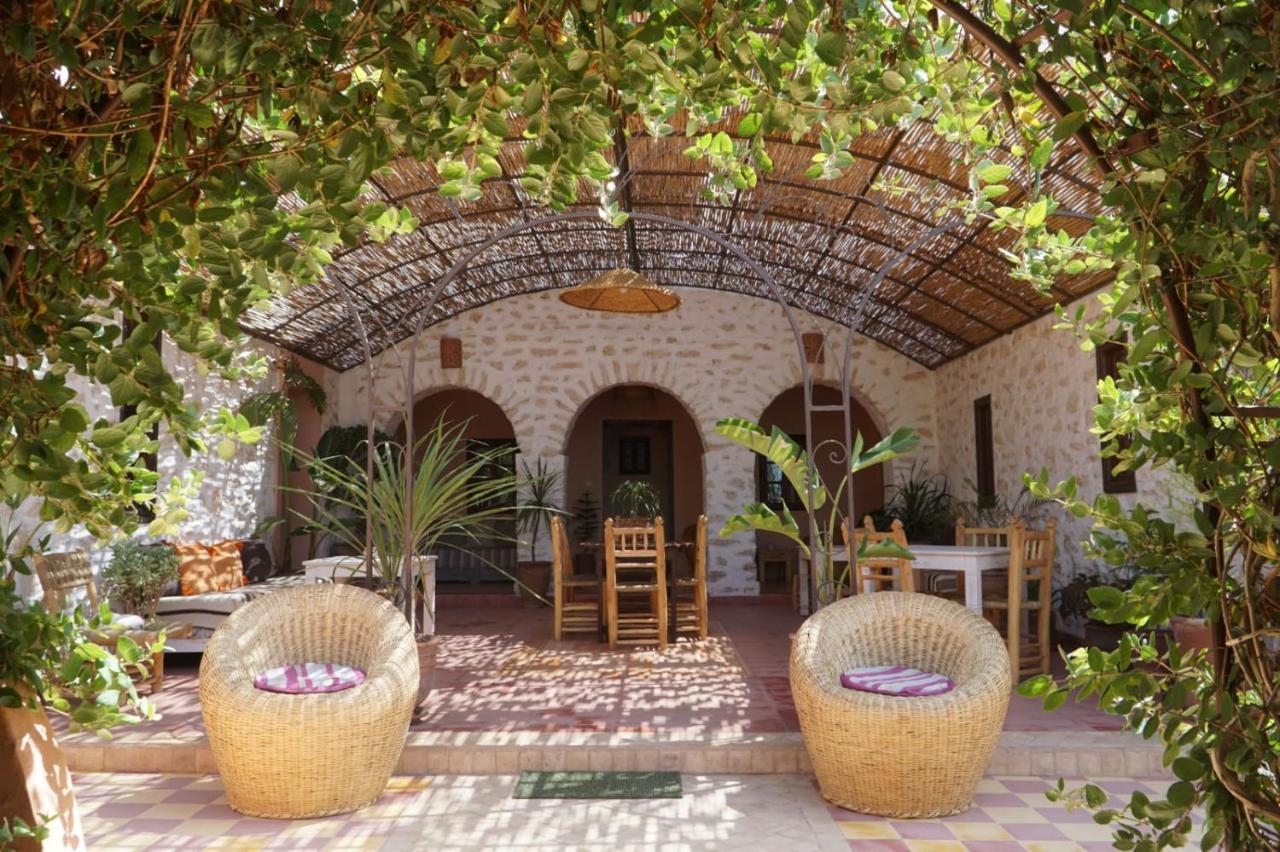 Riad Sanam Есувейра Екстериор снимка