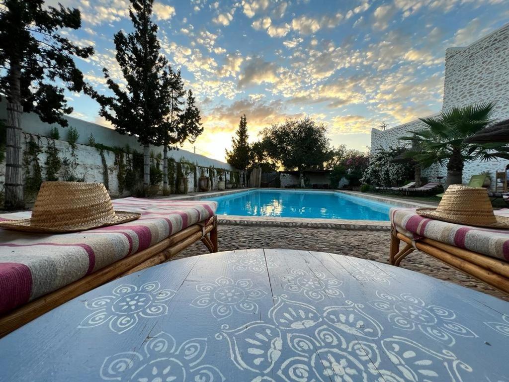 Riad Sanam Есувейра Екстериор снимка